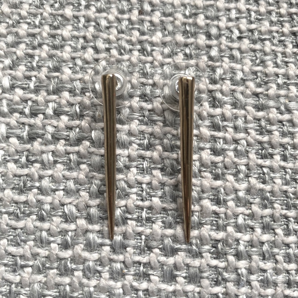 Dagger Spike Gold Earring